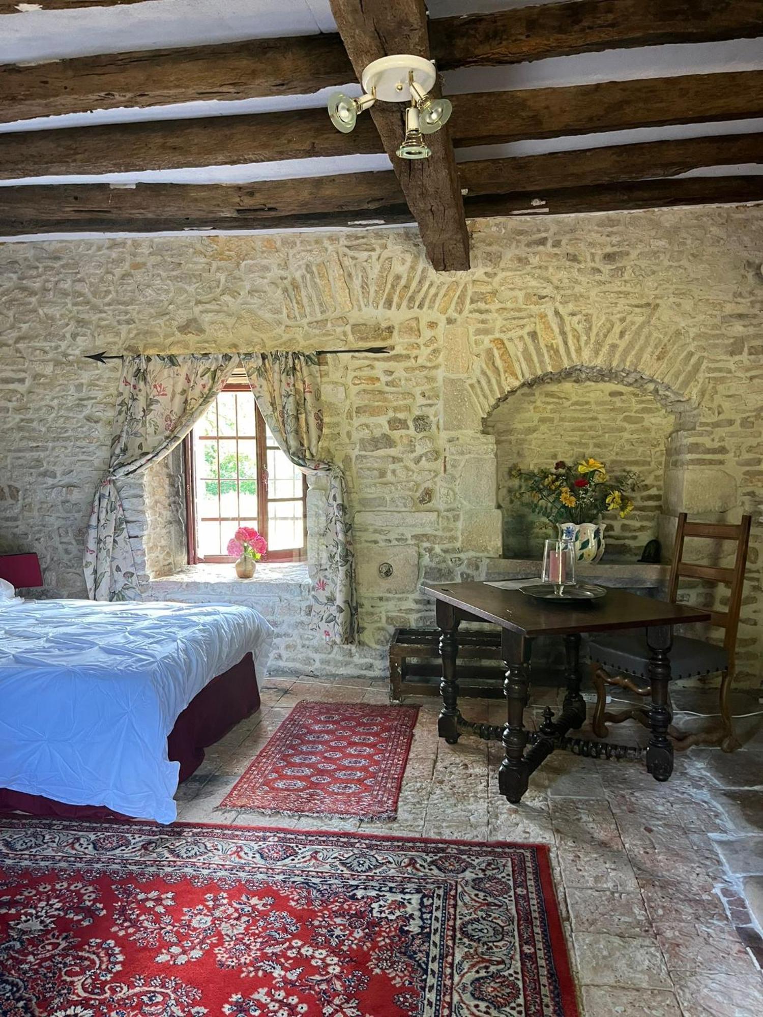 Chambre Dans Tour Du 15Eme Siecle Mauvieres Eksteriør bilde